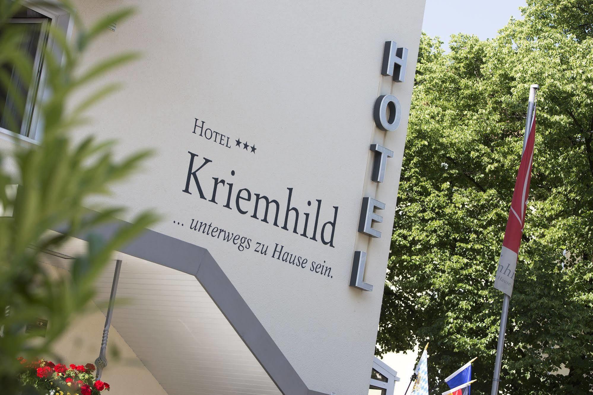 Kriemhild Am Hirschgarten Hotel München